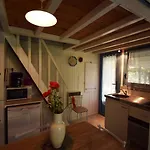 Au De Goulens Avec Piscine Commune - 2 Adultes Et 3 Enfants